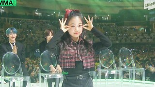 韩国舞蹈神童罗夏恩今日MMA颁奖典礼Cover最佳舞曲入围曲目！恭喜防弹少年团+金请夏获得奖项