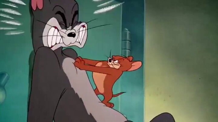 [Tom and Jerry] Jerry's Transformation With Funny Dubbling Of Ultraman