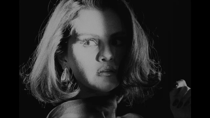 Selena_Gomez_-_In_The_Dark__Official_Music_Video