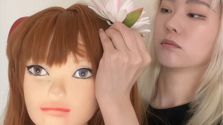 การแต่งหน้าเลียนแบบหนุ่มหล่อ