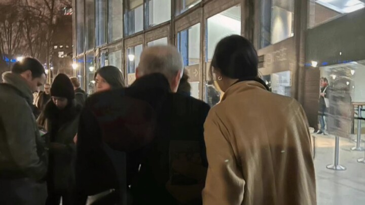 Kim Min-hee foto jalanan Prancis