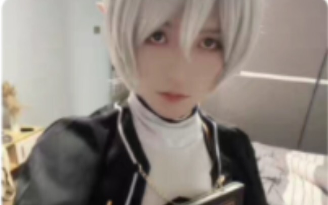 Take a look—there are lots of Taobao shops in the comments section that post revealing photos of you