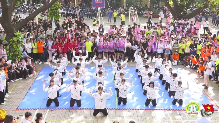 FLASHMOB NGUYỄN CÔNG TRỨ 2020 | 11A4