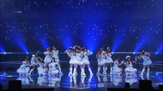AKB48 - Group Concert (Rinji Soukai Nippon Budokan Evening 2013)
