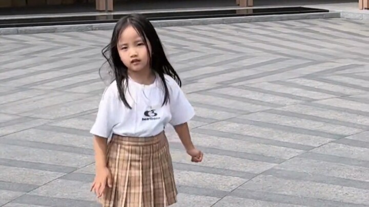Chị ơi, quay lại đi