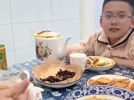 السالب في السالب يساوي الموجب #ملكان شريران أنجبا جوهرة روحية #للمرة الأولى أخاف من أن يكون ابني متف