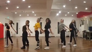 Gfriend and Hwang Eun-bi Dance Club collaborate on "Sweet But Psycho" SinB is so cool!