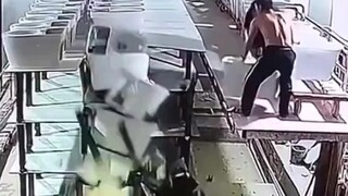 马桶灾难