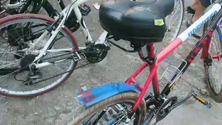 bagi-bagi takjil bersama komunitas gowes