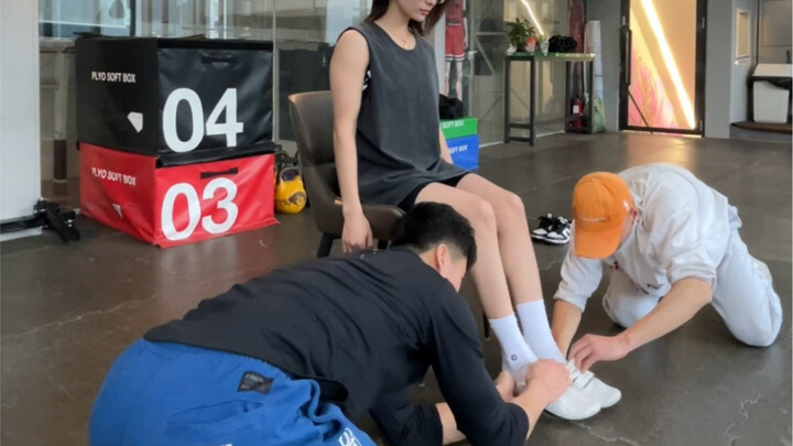 当500节课时费一次付清的学员来训练时