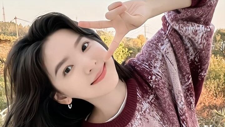 Điểm danh những cô nàng xinh đẹp khiến bao người rung động~~