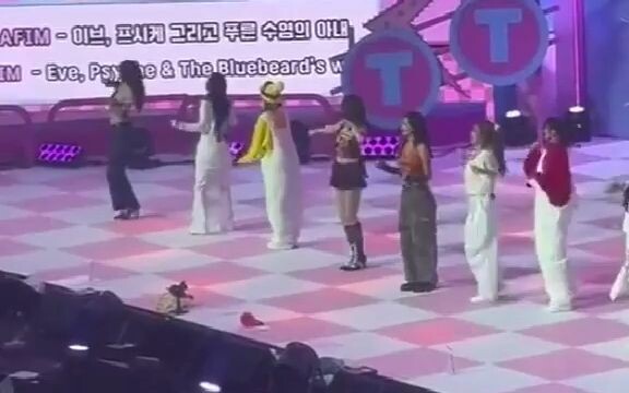 TWICE舞蹈猜歌，蓝胡子歌名和小樱花那团名一样难记