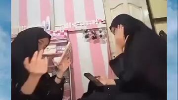 Malam pertama tapi teman masih betah belum pada pulang🤣🤣🤣