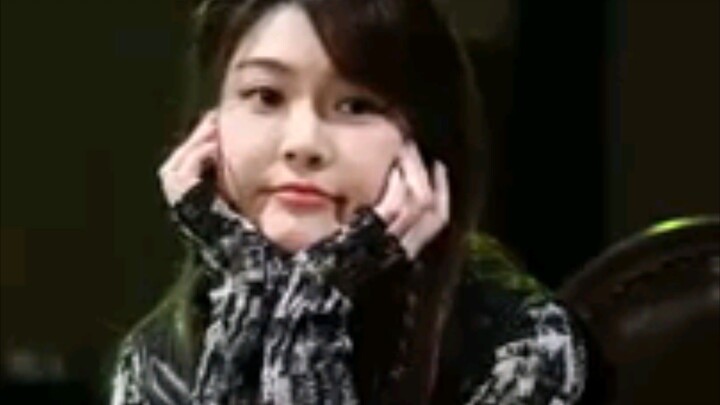 40.In my past life he crushed my heart. In this life I walk away, he starts chasing me!