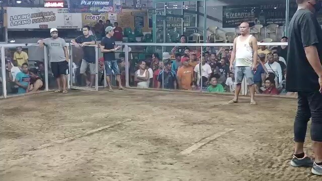Guanzon Cockpit arena Lost iyay white