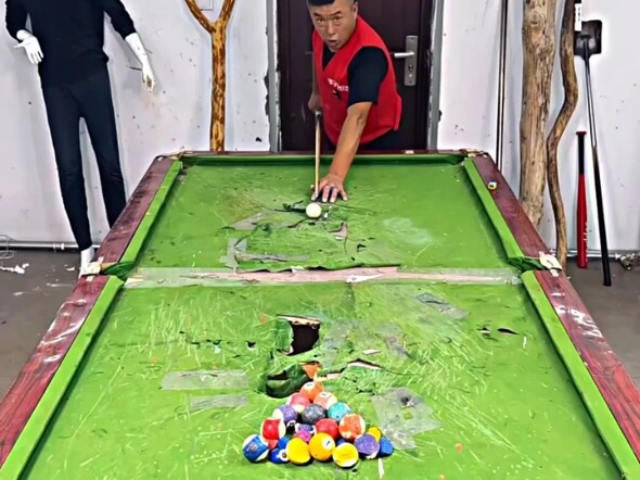 Even Ding Junhui can’t guess the next shot.