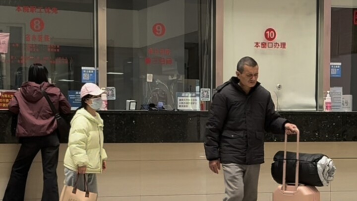 Father thinks the medical bills are too expensive... he doesn’t want treatment anymore and just want