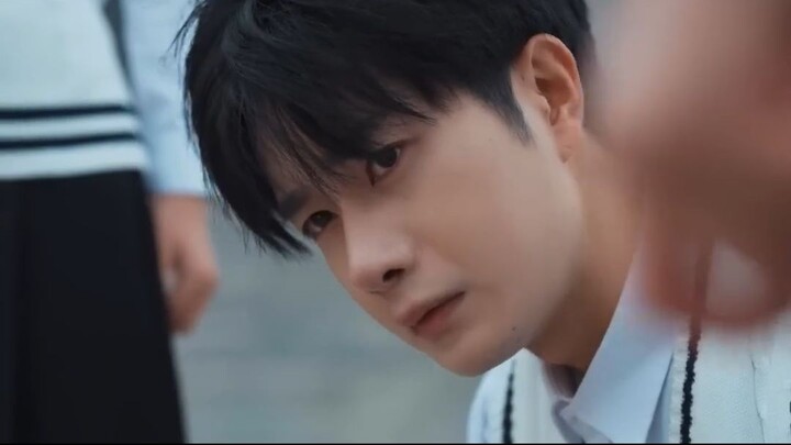 ทะลุมิติมาเป็นนางร้ายโดนรัก กู้สี่เนี่ยน