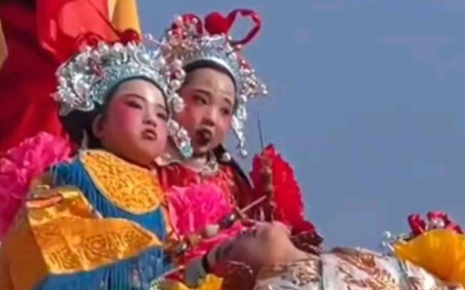 Longnan, Gansu: This Is What the Real Essence of Shehuo Performances Is All About!