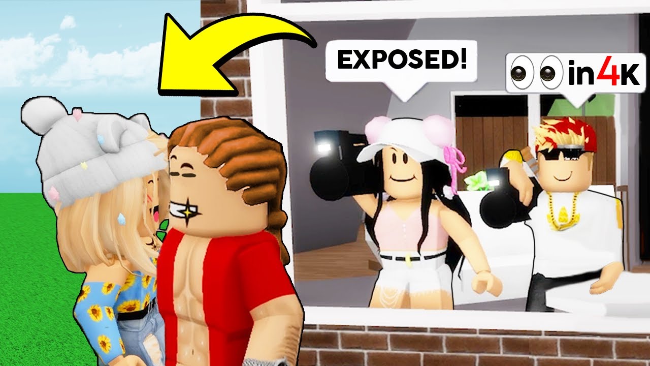 Spying on ROBLOX ONLINE DATERS as a BABY in BROOKHAVEN RP! 