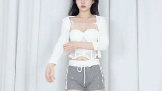 BABE-HyunA chân trần