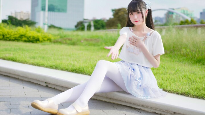 💗Who doesn’t love a sweet girl with sunny twin tails? 💗【Xiaolu】/ If you can hold my hand✨