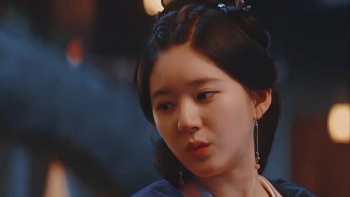 The Empress is a ray of light in Shao Shang’s heart #WuLeiZhaoLusi #BrilliantStarryRiver