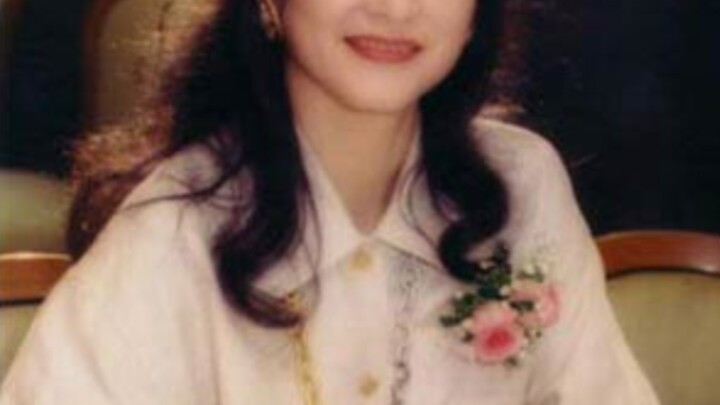 Stephen Chow: When she wears women's clothes, she is the most beautiful woman; when she wears men's 