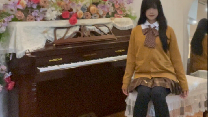 Secretary Dance ( ̀⌄ ́)