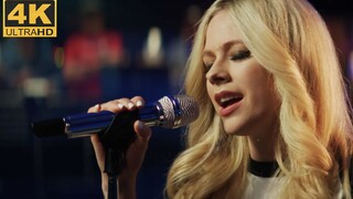 [Musik][Siaran Langsung] Avril Lavigne menyanyikan <Head Above Water>