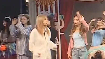 《แปลกประหลาด》