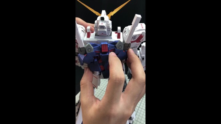 Make Gundam out of paper (the unicorn is coming)