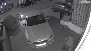 Moment thieves use hi-tech device to steal £25,000 keyless BMW