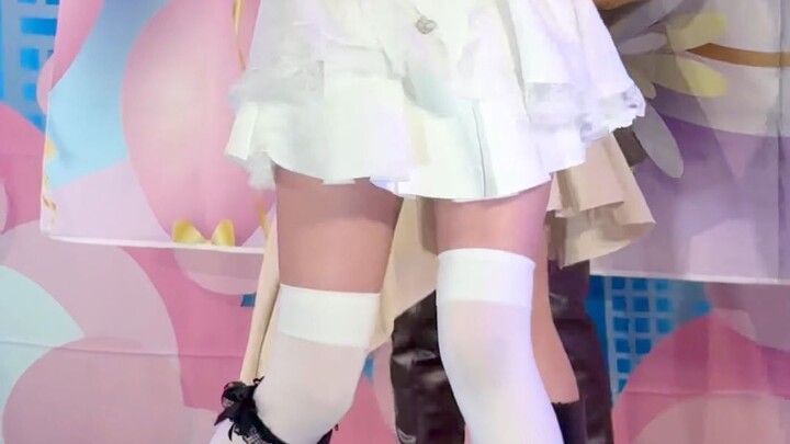 Loli nhỏ dễ thương