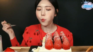 Bánh kem dâu tây phần 3 #anngonmoingay