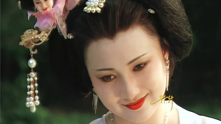 “Dia bahkan tidak mau menjadi calon permaisuri masa depan, masak ia masih menginginkan gelar selir k