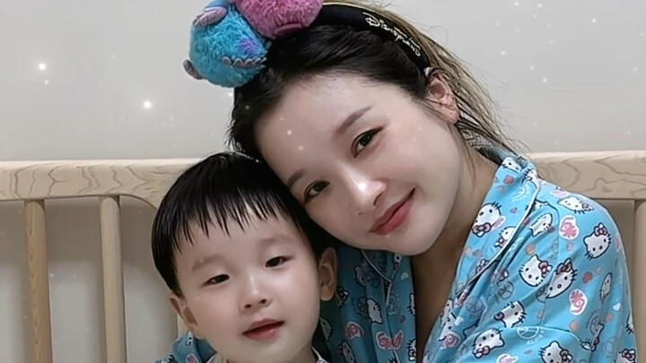 ลูกน้อยรักคุณมากกว่าที่คิดไว้เสียอีก แม่คือโลกทั้งใบของเขาเลยนะ～
