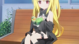 High energy ahead! It turns out that girls with small breasts are very considerate?