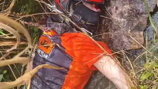 Passed by this morning; the situation is unclear—ride carefully.