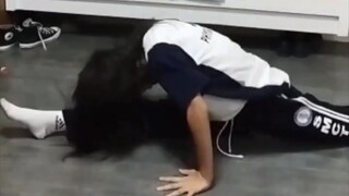 Yung pinsan mo bang marunong sa gymnastics 😅😂🤣✌️