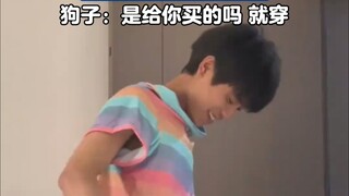 男子吐槽老婆给他买的衣服不好看，岂料狗子穿上正合身！！