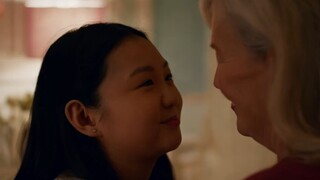 Older Woman and 18 year old Asian girlfriend kisses | Lesbians Kissing Video