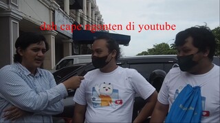 kalo youtube itu merah tapi sebenernya biru, kalo Bstation biru tapi sebenernya......