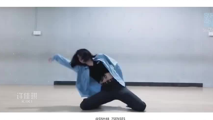 【青春有你2】【许佳琪】KiKi练习室彩蛋solo《You should see me in a crown》