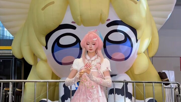 Everyone’s feelings! Phoebe Choo-Boo~