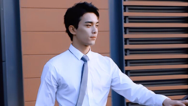 [Wu Lei] Penggemar berjalan ini membawa panggung T!