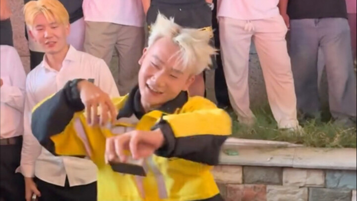 Reunited Street Heartbeat: ฉันจำเธอได้ก่อนฉันอีก! หวังเปียนสร้างฉากสุดอลังการให้แฟนๆ ขณะสั่งอาหารกลั