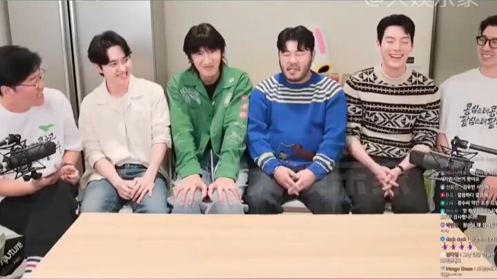 Đô Kính Tú chỉ có tuổi là maknae thôi!!