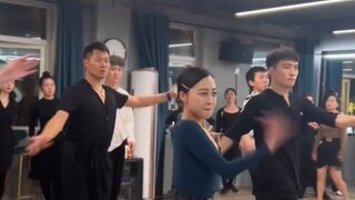 Sự sắp xếp của bài hát quỷ Tây Ban Nha Tusa ~ Cô bé dễ thương nào phải mời tôi nhảy ~ Trận đấu Samba