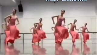Khi Đới vũ gặp "Đại Tỳ Hưu", màn đi xe máy của Lâm Đại Vũ cũng giống như thế này.